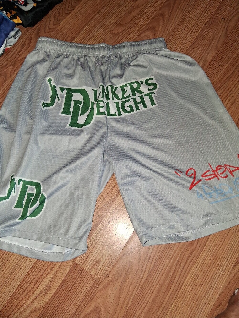 Dunker's Delight Men's Gray Basketball Shorts with Green Logo Set